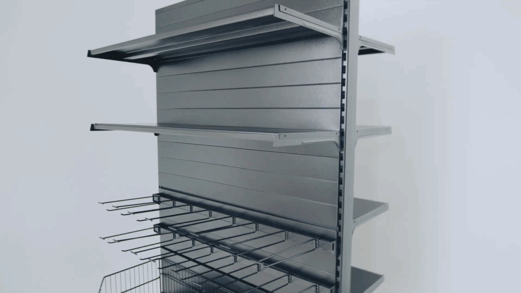 gôndola de supermercado renovada representando equipamentos bem cuidados como tendências de supermercado