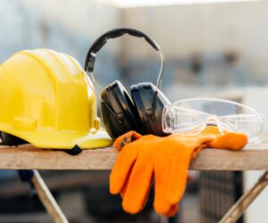 Maneiras de proteger e evitar prejuízos com a segurança do trabalho na indústria